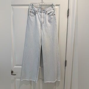 Levi’s women’s Ribcage Wide Leg 27x32